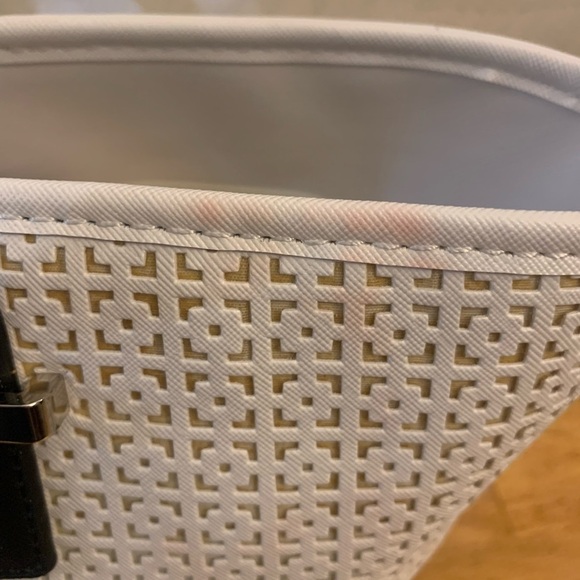 Kenneth Cole Reaction White and Black Tote Bag NWT - Picture 4 of 9